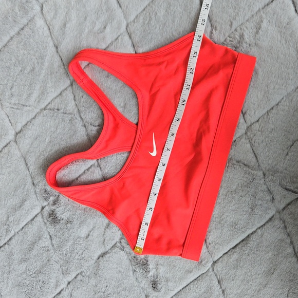 Nike Pink Sports Bra, Women's Size Medium, Great Condition - Picture 2 of 5